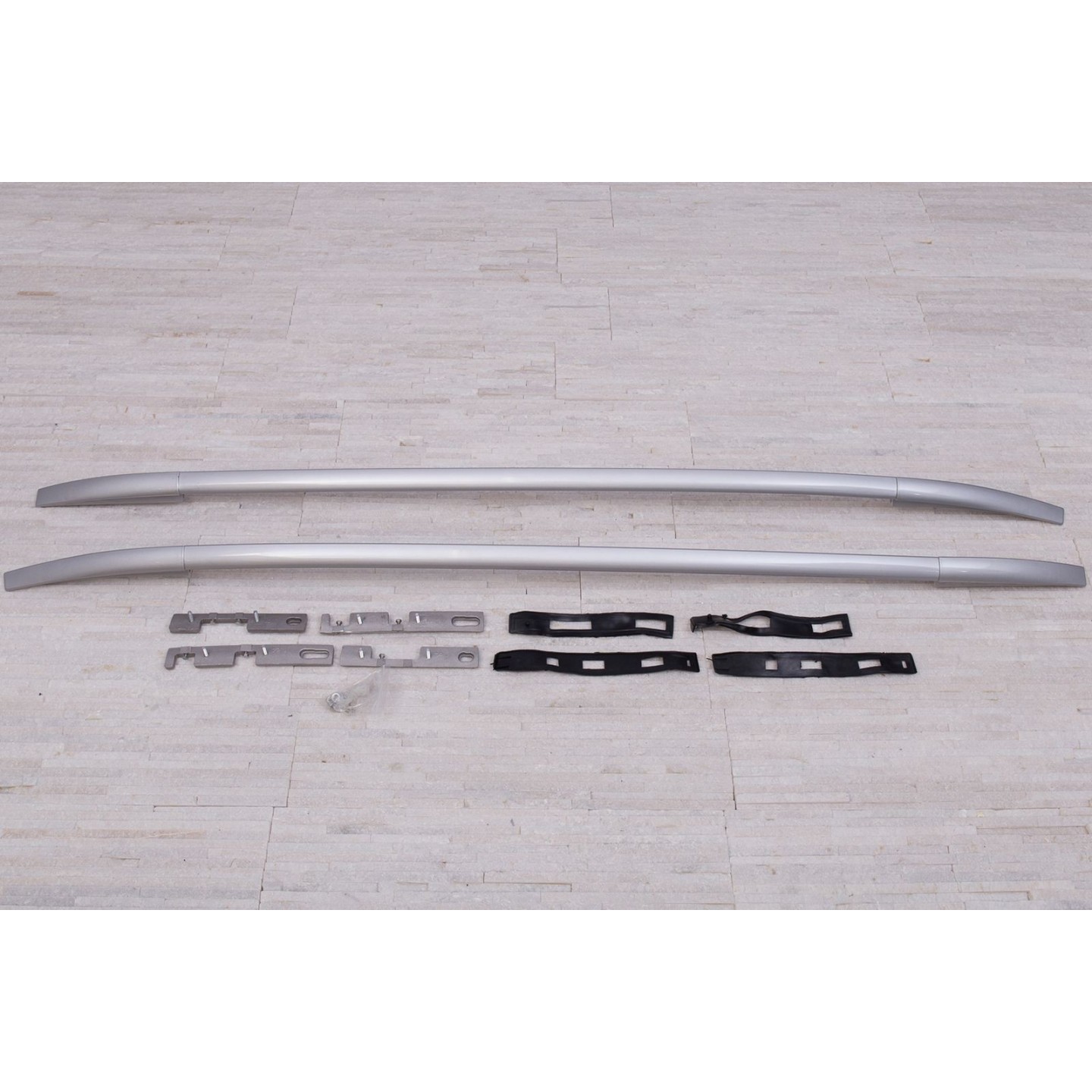 Barres De Toit Transversales Aluminium Pour Nissan Qashqai +2 2009-2014 – Montage Sur Rails Surélevés, Charge 75 Kg, Look Sportif Gris Anthracite