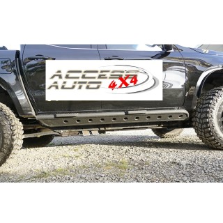 MARCHE PIEDS NISSAN NAVARA NP300 D23 2016-AUJOURD'HUI DOUBLE CABINE Aluminium Plat ROCKSLIDER