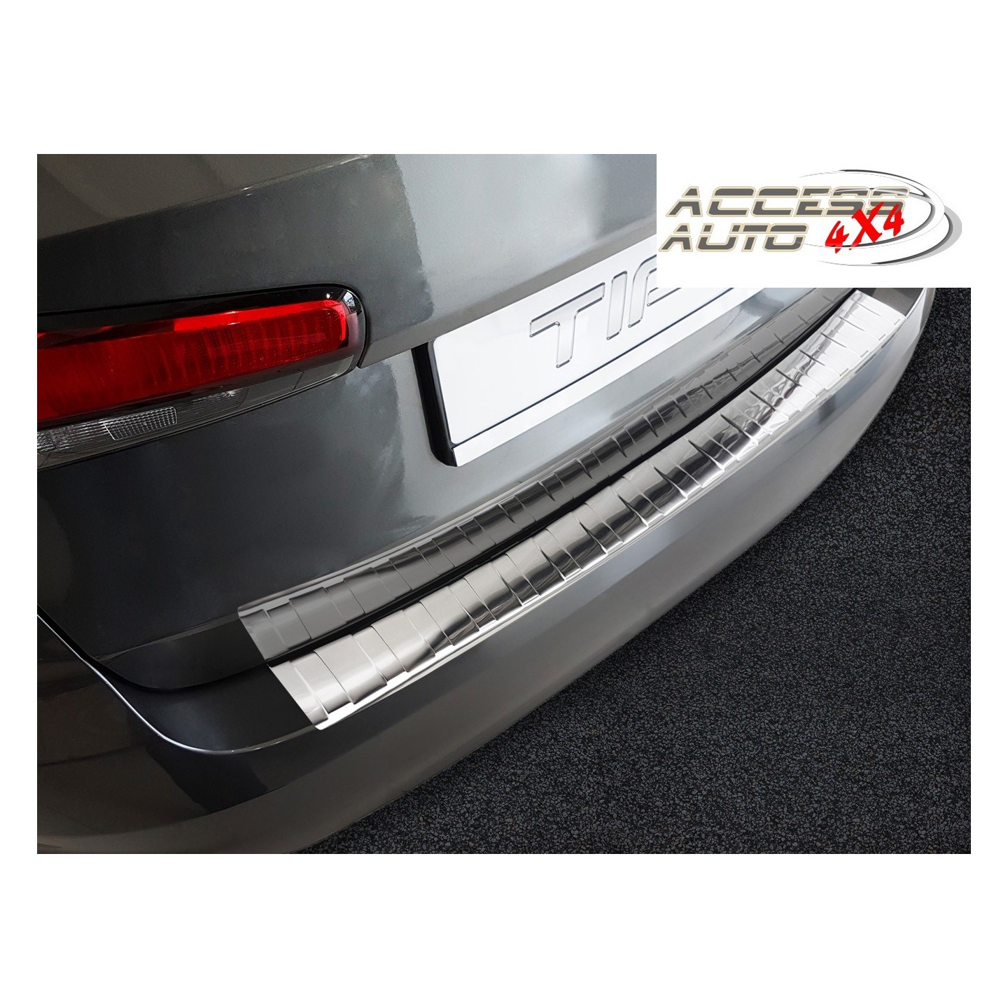 Protection De Seuil De Coffre En Inox Chrome Sur Fiat 500X 2015