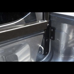 Grille protection Vitre Arriere FIAT FULLBACK avec porte tube - Access Utilitaire - Vente en ligne d'accessoires auto et Véhicules Utilitaires