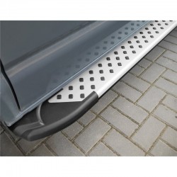 marche pieds SUZUKI GRAND VITARA 3 portes 2005 2015 aluminium ART - Access Utilitaire - Vente en ligne d'accessoires auto et Véhicules Utilitaires