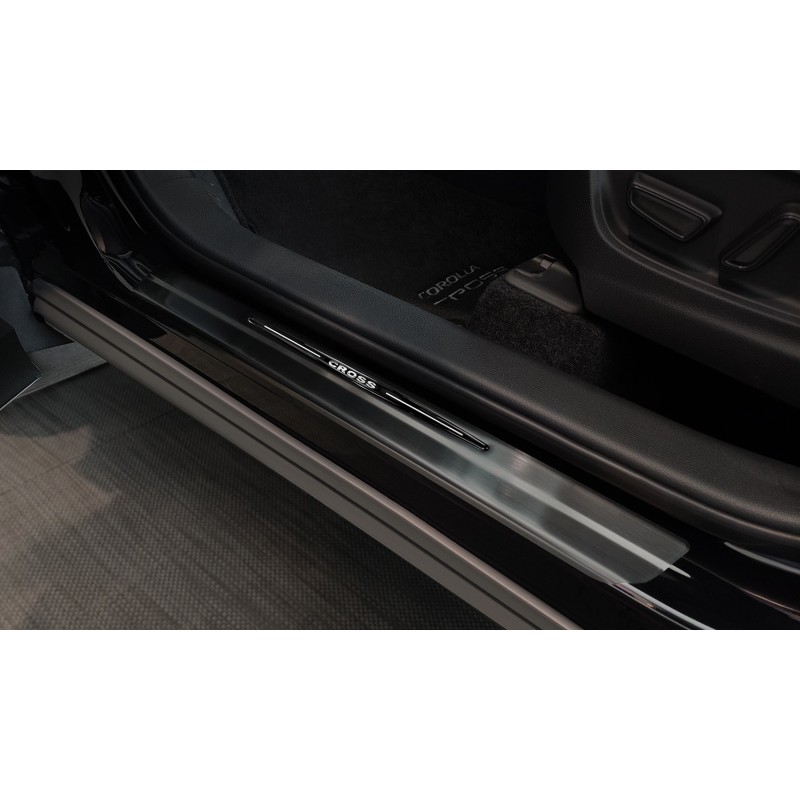 Seuils De Portes Inox 'Lines' Pour Toyota Yaris (2020+) & Yaris Cross (2021+) - 4 Pièces, Sur Mesure