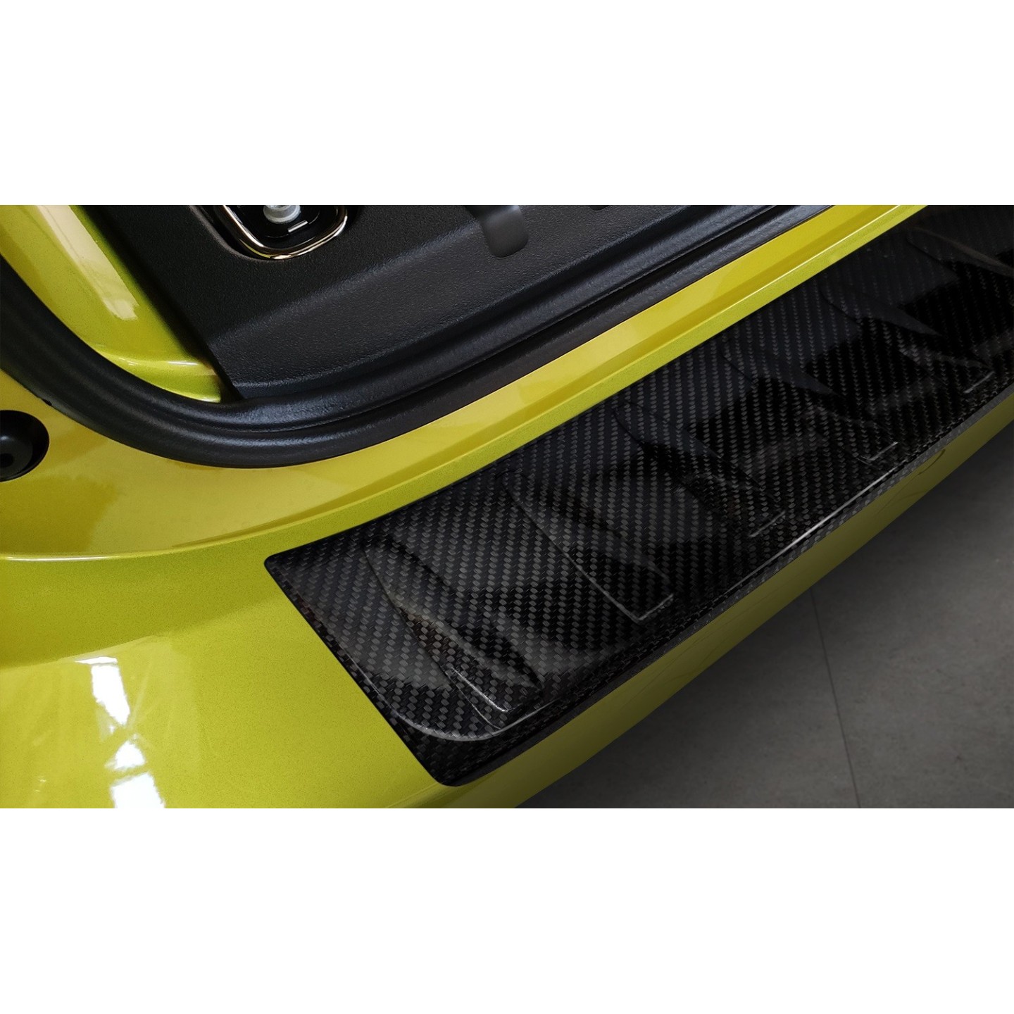 Avisa Protection De Seuil Arrière Inox Noir Volkswagen ID.Buzz Cargo 2022+ - 'Ribs'
