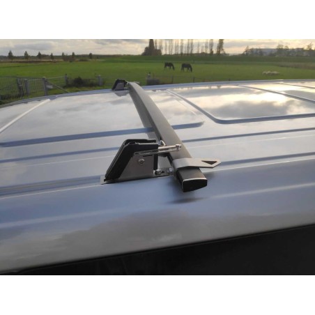 Barres de Toit VOLKSWAGEN CADDY MAXI 2021 AUJOURD'HUI PLIABLES 2 BARRES ALUMINIUM TRANSVERSALES - Access Utilitaire - Vente en ligne d'accessoires auto et Véhicules Utilitaires