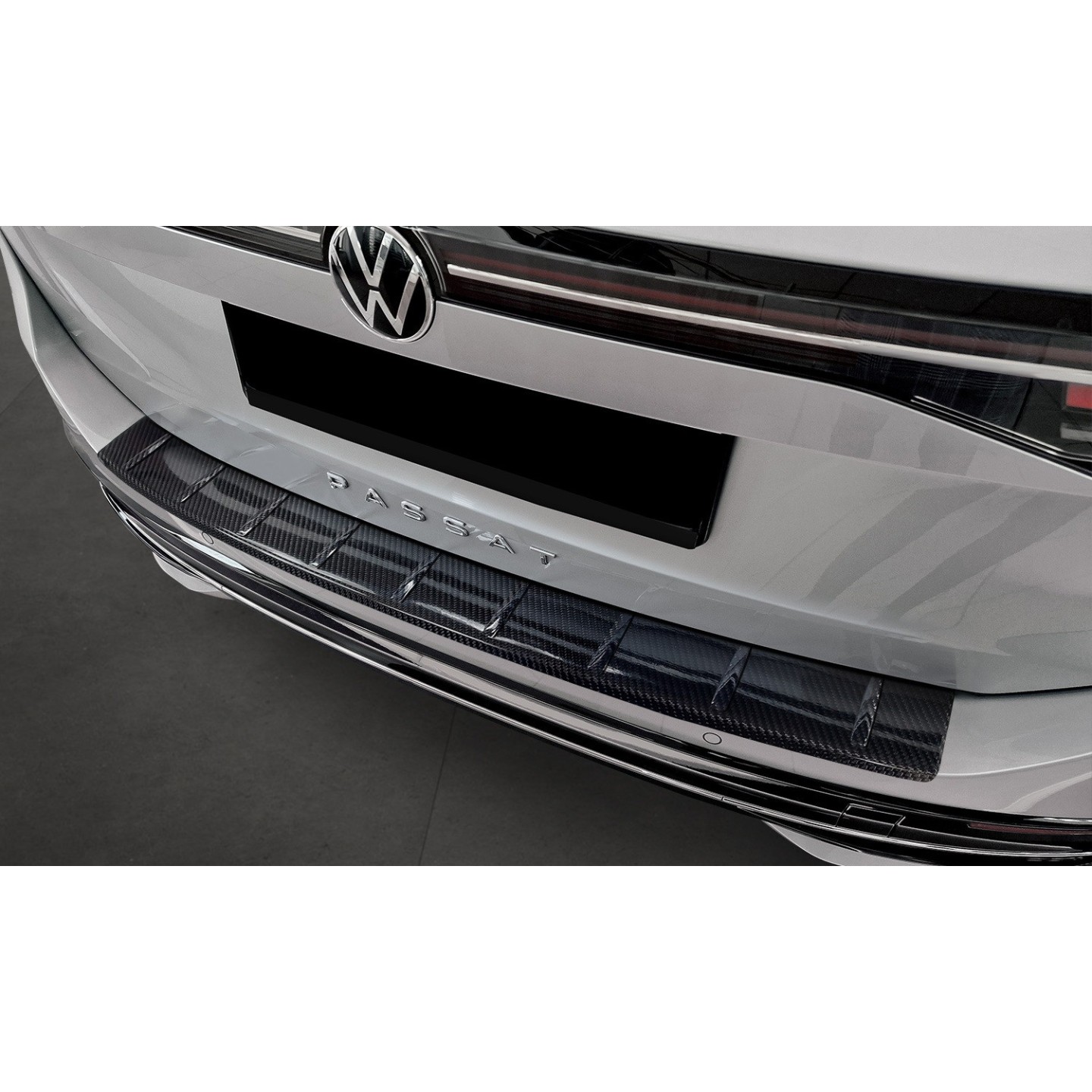 Protection Seuil De Chargement Coffre VW Passat B8 Variant 2019-2023 - Inox Argent