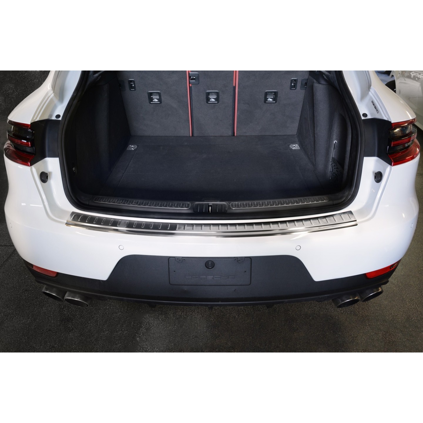 Protection Seuil Coffre Porsche Macan 2014+ - Acier Inoxydable Poli Rebord