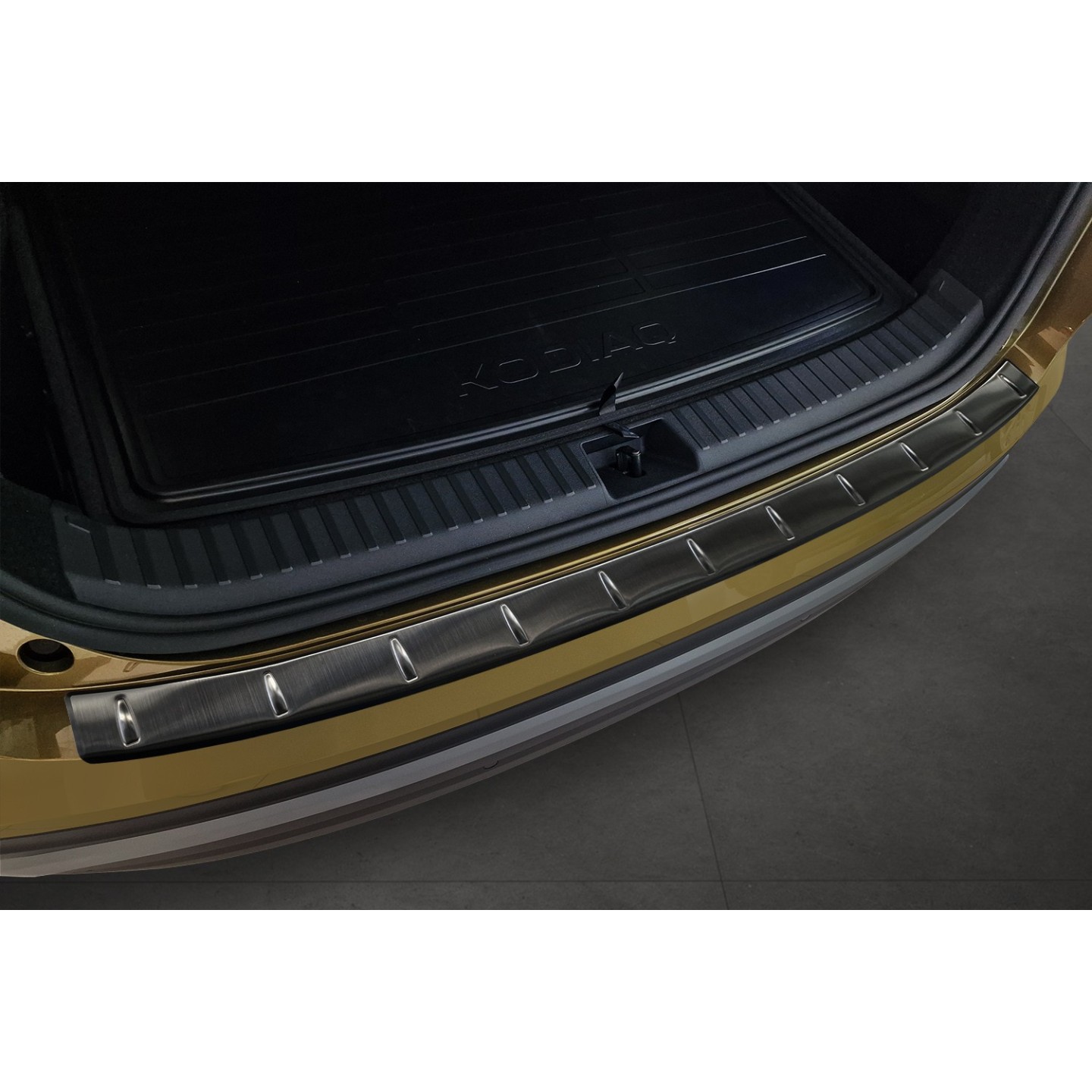 Protection Seuil De Coffre Pour Skoda Kodiaq NS7 (2017-2025) - Inox Brossé - Contre Les Rayures, Pose Facile Sans Perçage - 9
