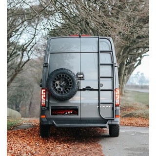 Porte Echelle VOLKSWAGEN CRAFTER H1 2017 AUJOURD'HUI fixation sur charnieres sur Porte Arriere Droite