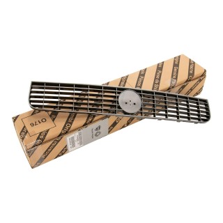 Calandre sans emblème argent origine Fiat Grande Punto de l'année 2005 REF 735489584