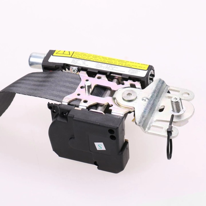 Ceinture de sécurité avant gauche Fiat Ducato type 244 2001 2006 avec airback latéral et tendeur de courroie REF 735332354 - Acc