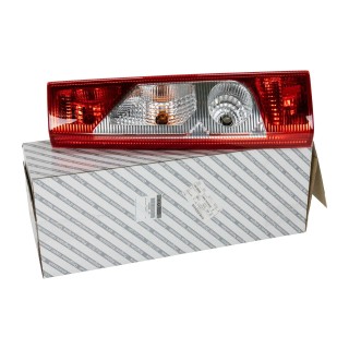 Feu arrière gauche sans partie électrique origine Fiat Scudo Peugeot Expert Citroën Jumpy 01/2007+ REF 9467069888
