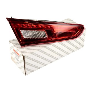 Feu arrière interieur gauche origine Alfa Roméo Giulietta REF 50531133