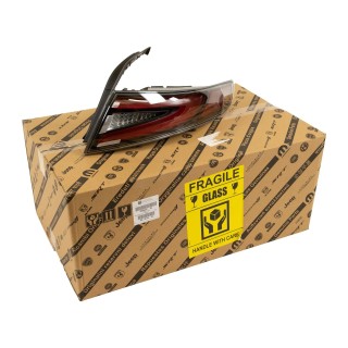 Feu arrière exterieur droit origine Alfa Romeo Giulia 2016+ TRASPARENT  REF 50566417