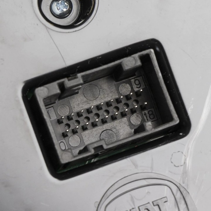 Tableau de bord du compteur de vitesse origine Fiat 500  2012  2015  REF 735590739 - AccessAuto4x4 Tableau de bord du compteur de vitesse origine Fiat 500  2012  2015  REF 735590739 - AccessAuto4x4