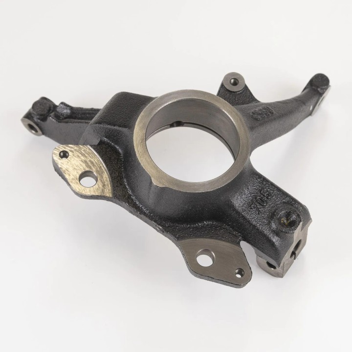 Fusée d'essieu avant gauche origine Fiat Panda  2003+    REF 51857223 Fusée d'essieu avant gauche origine Fiat Panda  2003+    REF 51857223