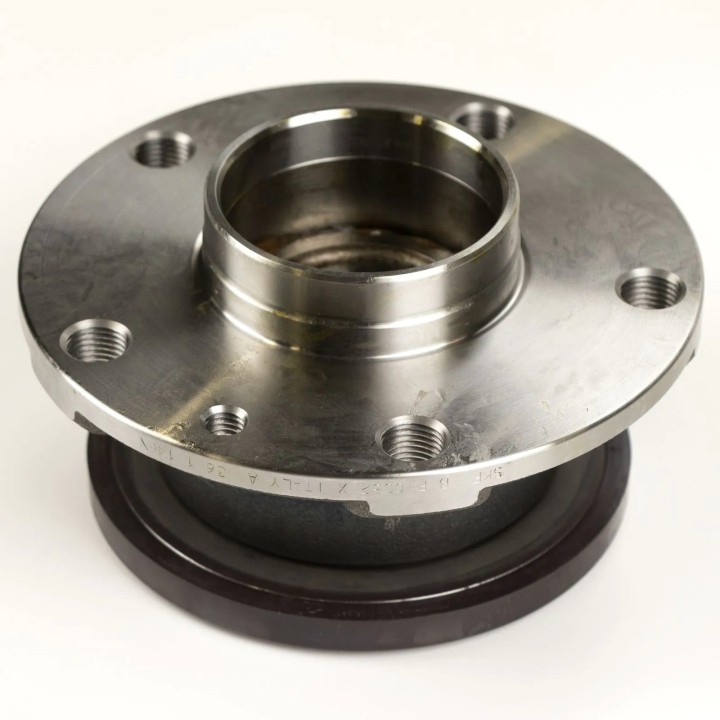 jeu de roulements de roue arriere Alfa Romeo 166 REF 60652720 jeu de roulements de roue arriere Alfa Romeo 166 REF 60652720