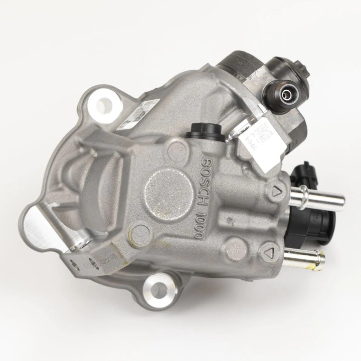 Pompe à carburant electrique origine Iveco Quotidien REF 5801572470 Pompe à carburant electrique origine Iveco Quotidien REF 5801572470