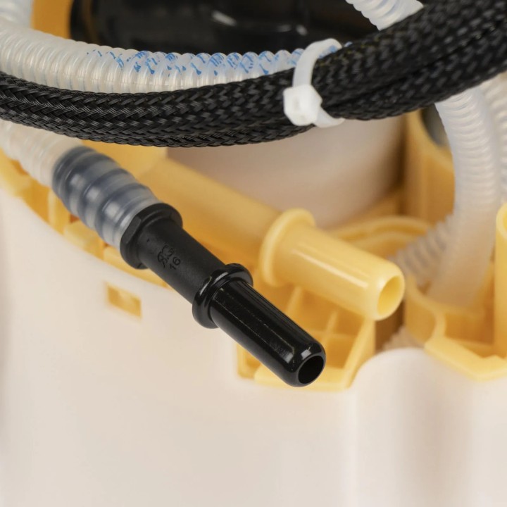 Pompe à carburant electrique origine FAlfa Romeo Giulia 2016+ Pompe à carburant electrique origine FAlfa Romeo Giulia 2016+