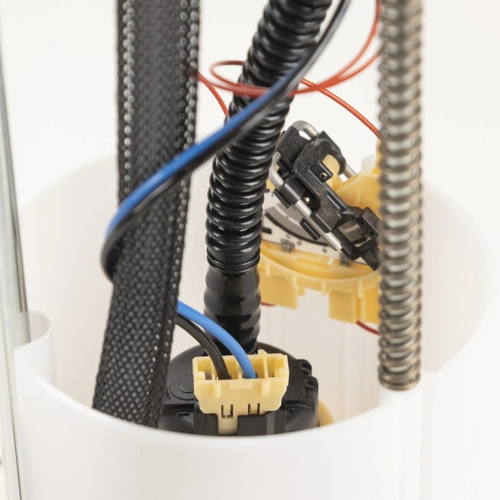 Pompe à carburant origine Fiat Ducato  2021+  2.2 reference 46857401 Pompe à carburant origine Fiat Ducato  2021+  2.2 reference 46857401