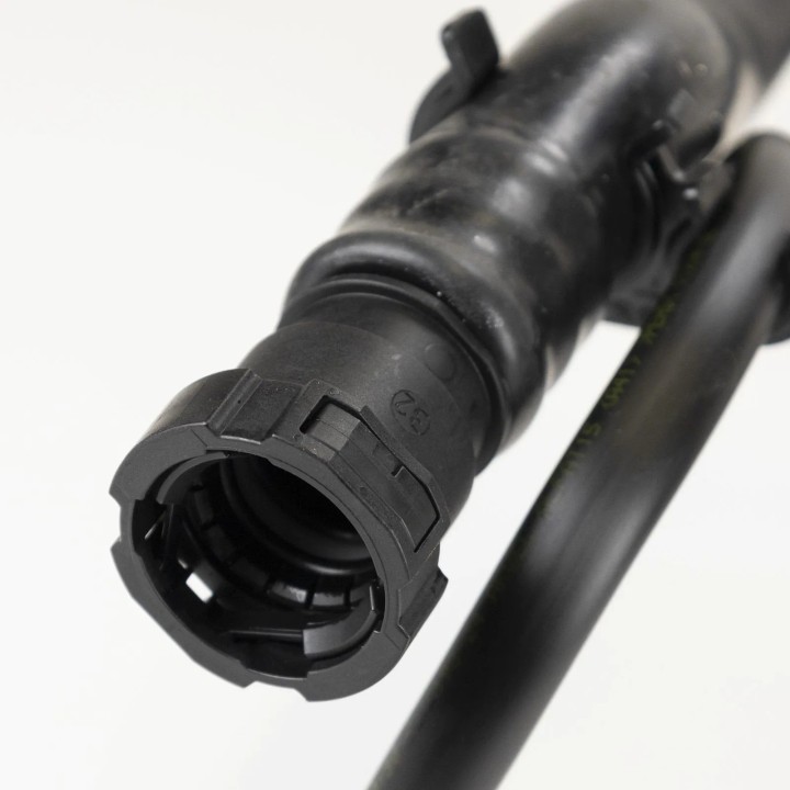 Tuyau remplissage ADBLUE origine Fiat Doblo  2022+  Opel Combo  2020+ Tuyau remplissage ADBLUE origine Fiat Doblo  2022+  Opel Combo  2020+