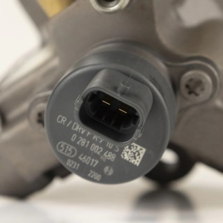 Pompe carburant ﻿Fiat 2.4 10V JTDM 100 / 103 / 110 / KW Alfa Romeo Lancia REF 46811229 - AccessAuto4x4